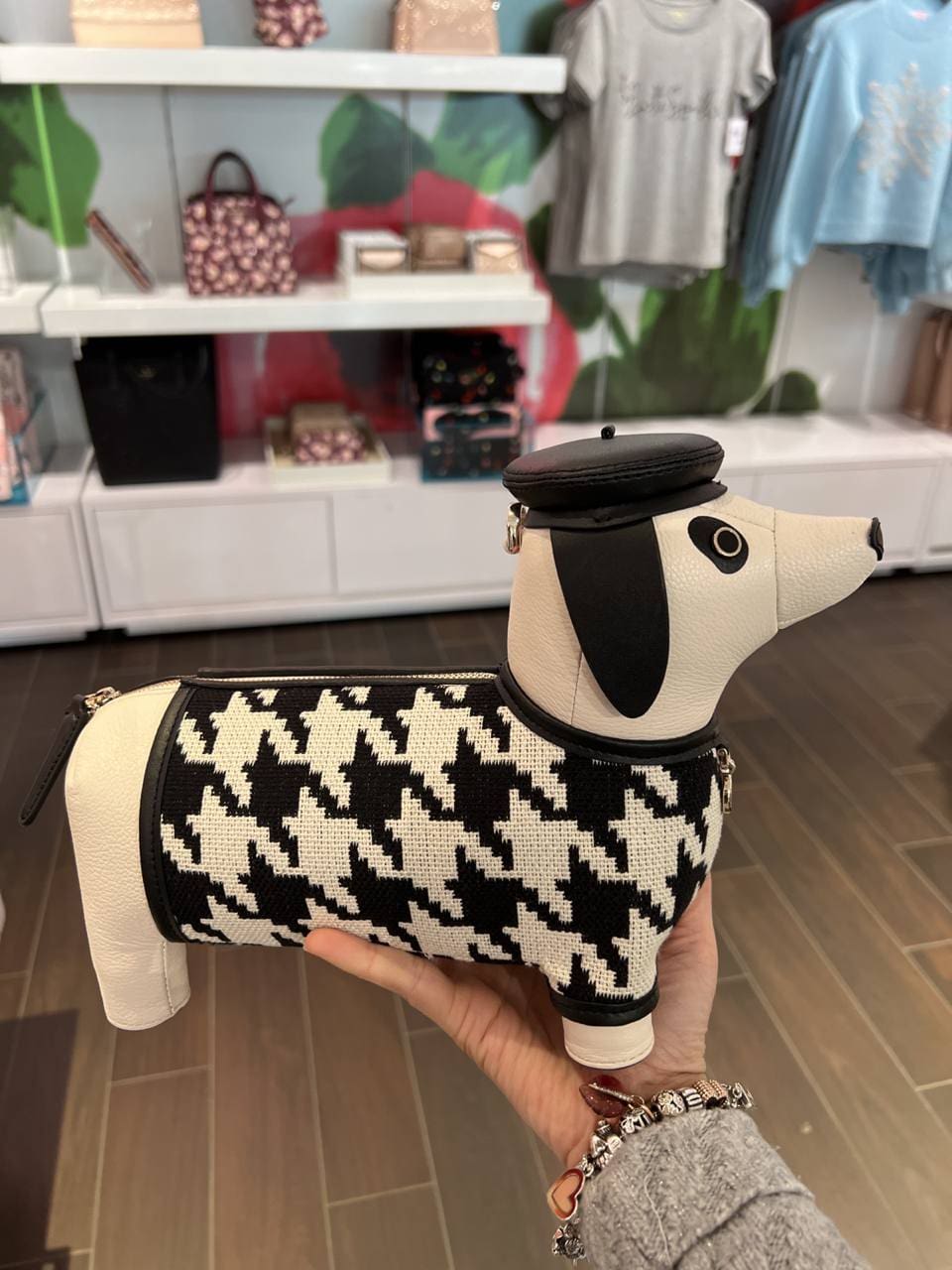 uMoMasShop (PRE Order) KATE SPADE Claude Dachshund Crossbody