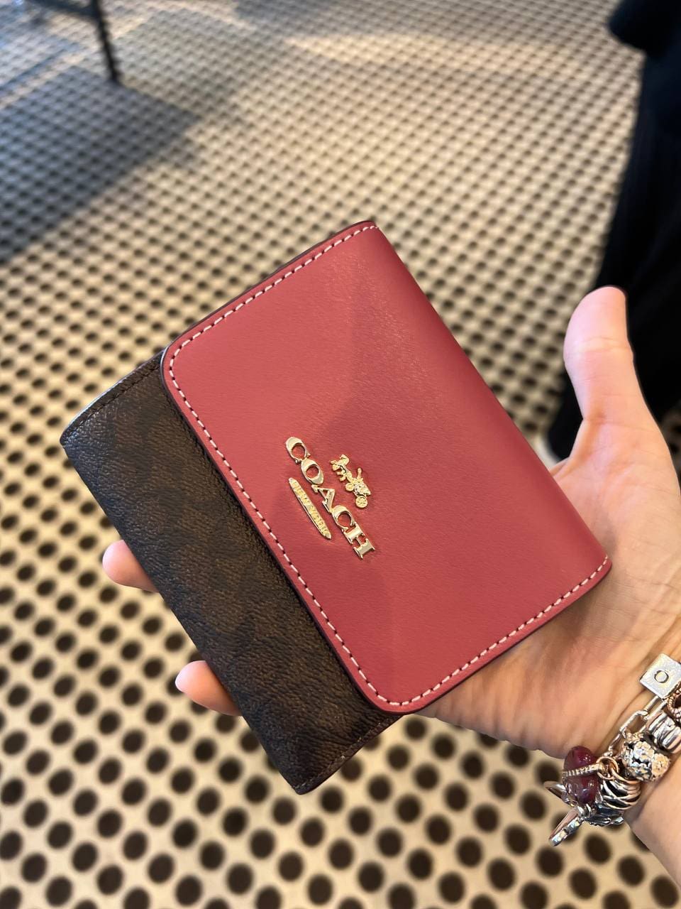 Coach signature trifold small wallet 