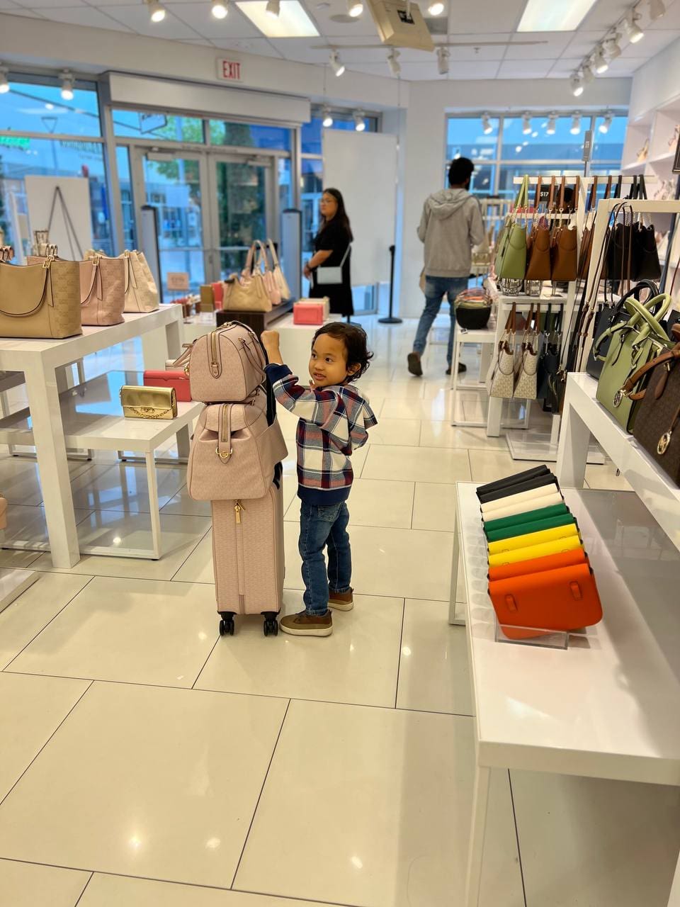 (PRE Order) MICHAEL KORS Travel Luggage Set