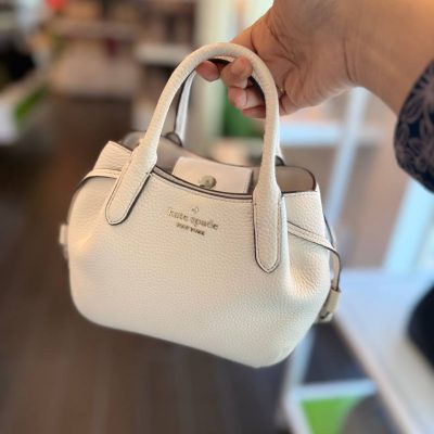 Photo 5181476386332412719 Y