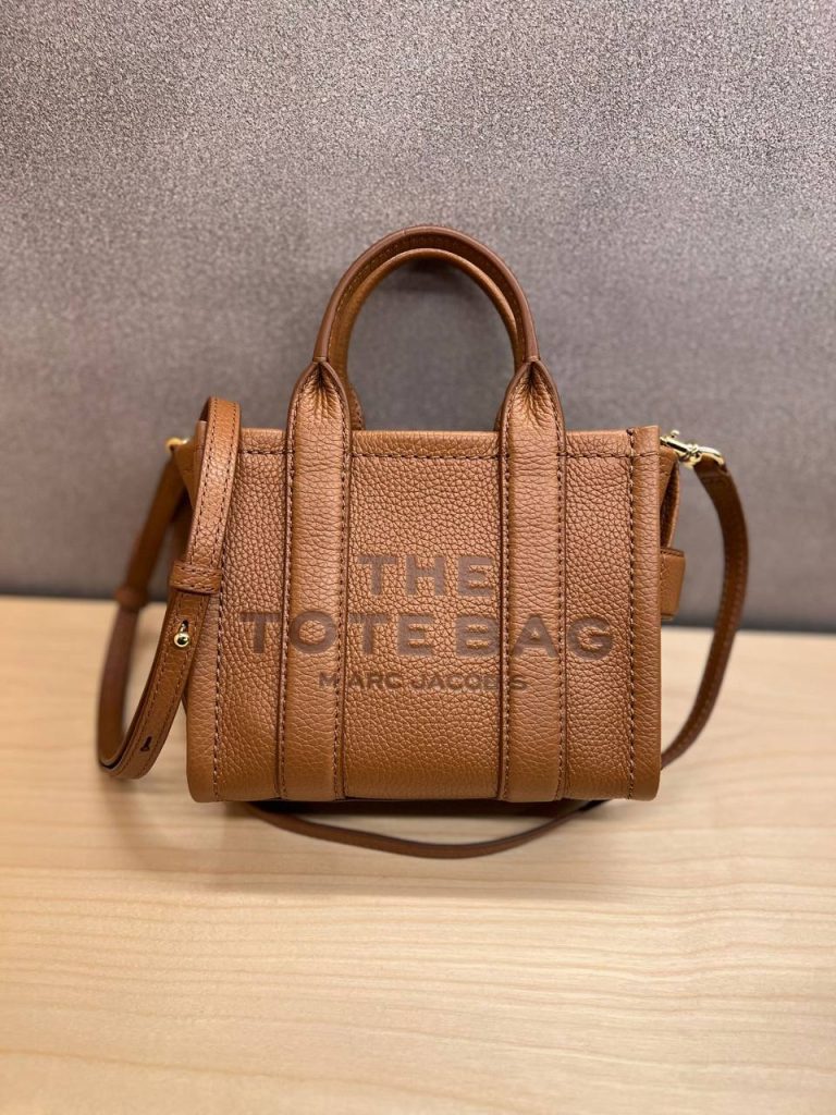 Photo 5075763368433486665 Y