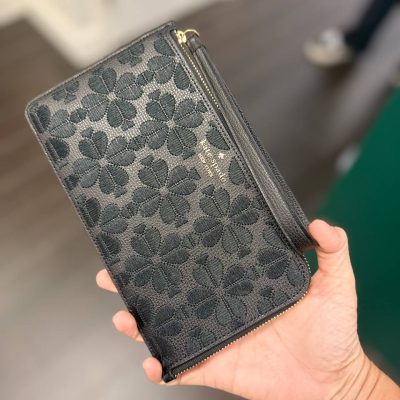 Photo 5125410561855261594 Y