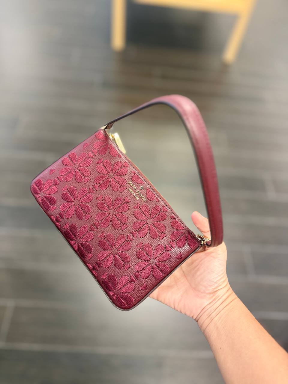 photo_5125410561855261598_y Photo 5125410561855261598 Y