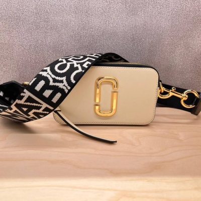 Photo 5075763368433486649 Y