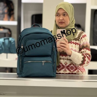 Photo 4965388923743964091 Y