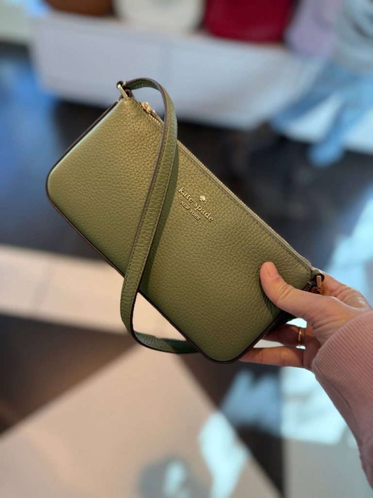 Photo 5012582733062015855 Y