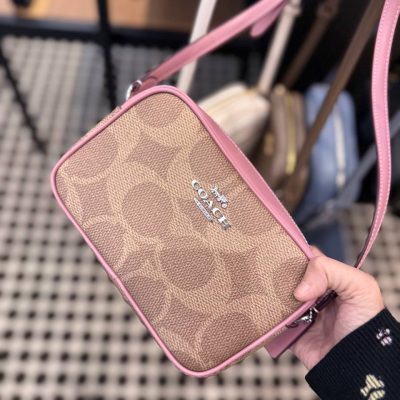 Photo 5046798590025599758 Y