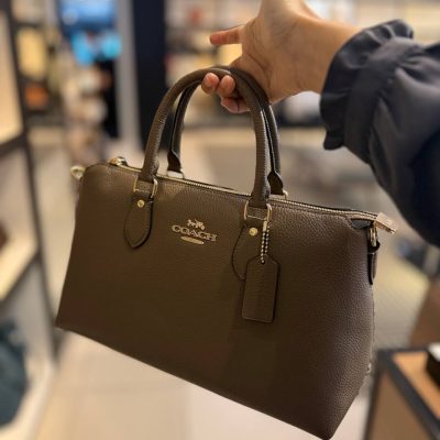 Photo 5064790366942333721 Y