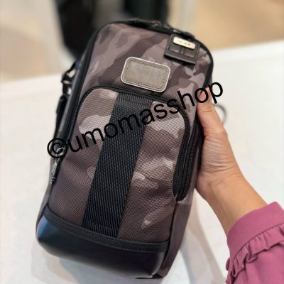 Photo 4965596284765014954 Y