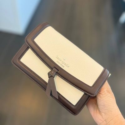 Photo 5071252445886876582 Y