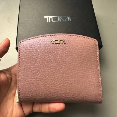 Photo 5093952812630084527 Y