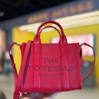 Photo 5098243622397741988 Y