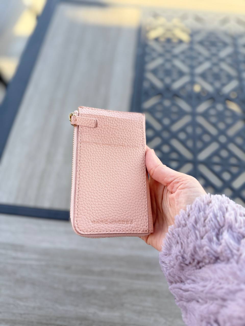 Photo 5105113800544815970 Y