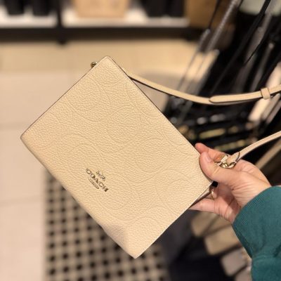 Photo 5127748711986433089 Y