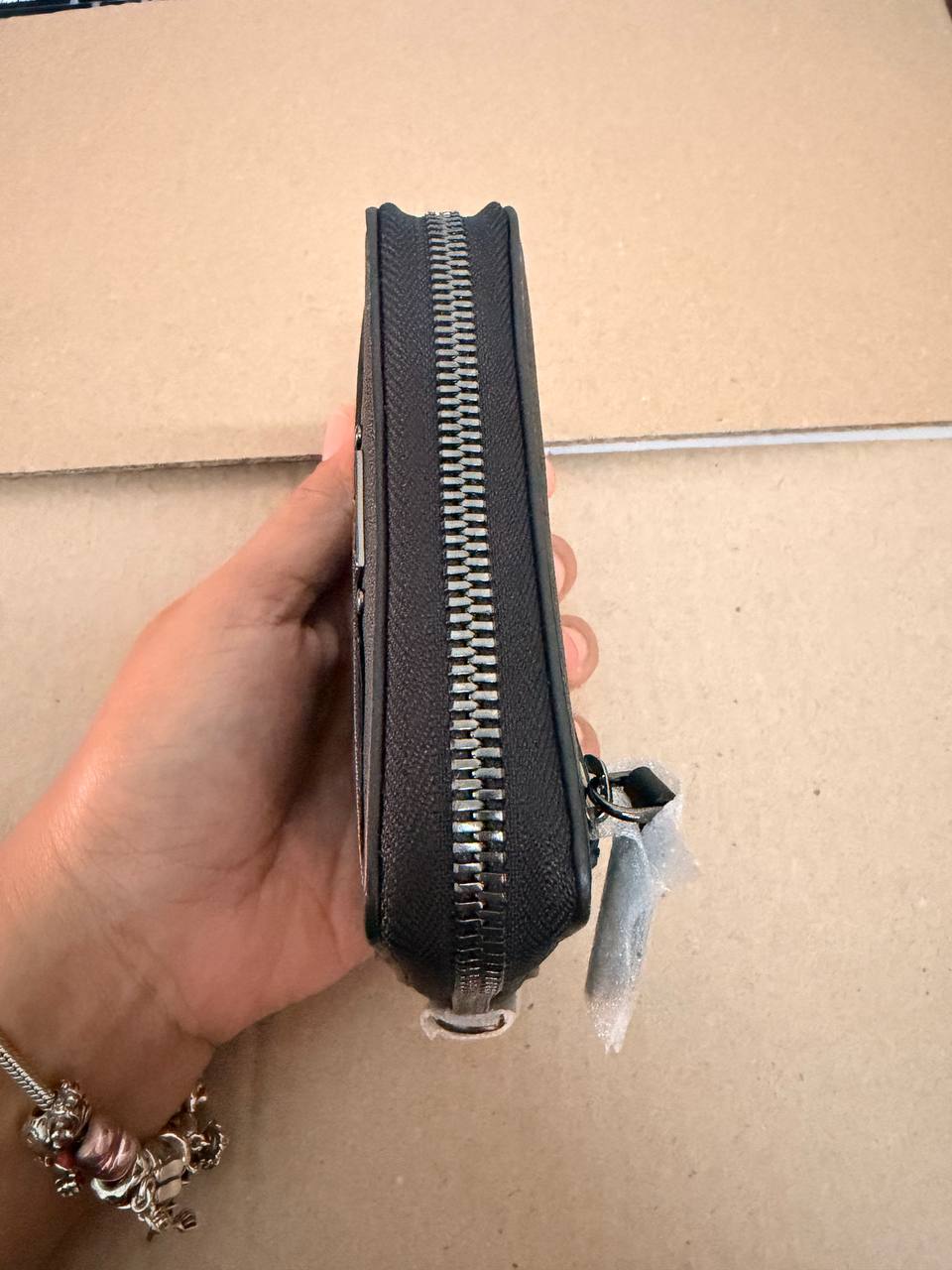 Photo 5158888186955107254 Y