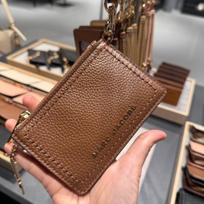 Photo 4909316059815414648 Y