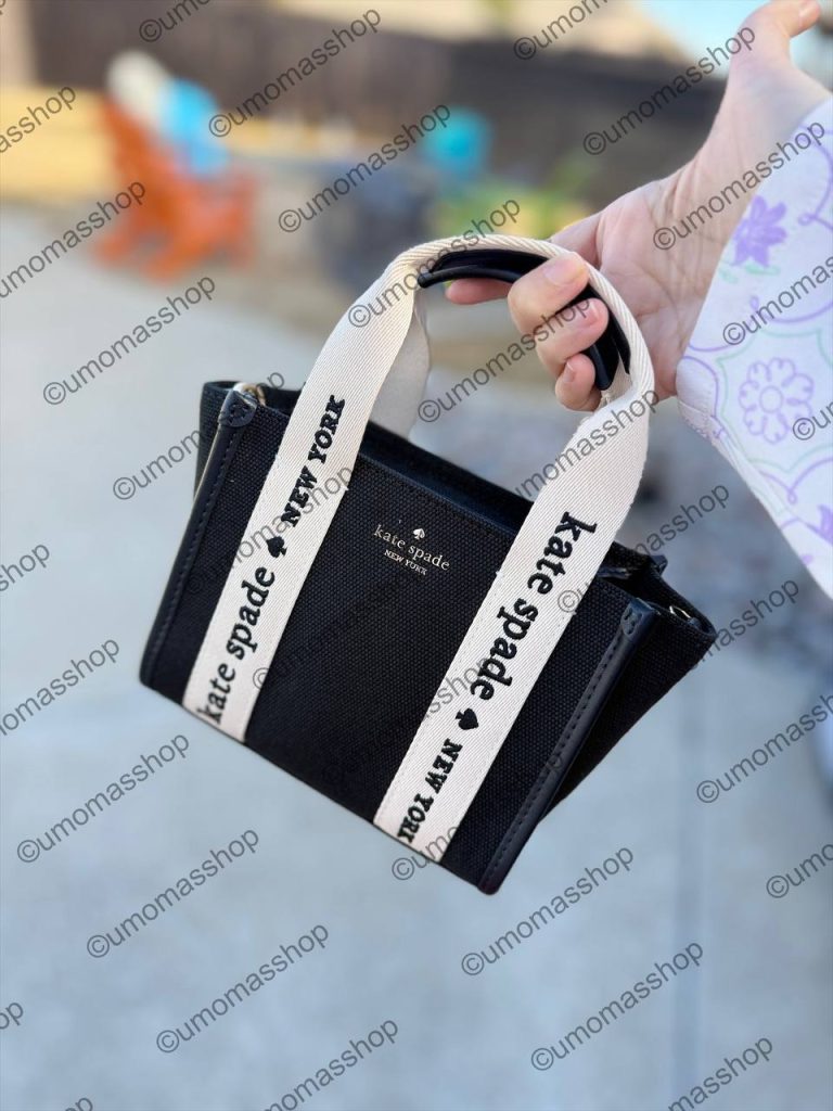 Photo 4951836768621759488 Y