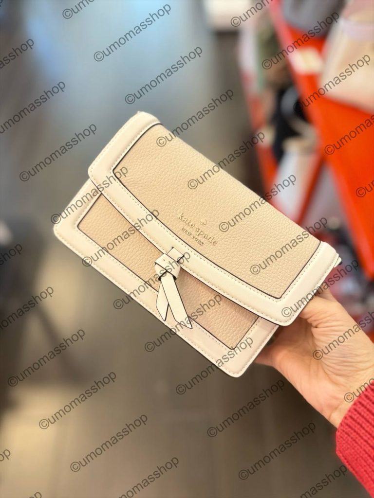 Photo 4947308773580147628 Y