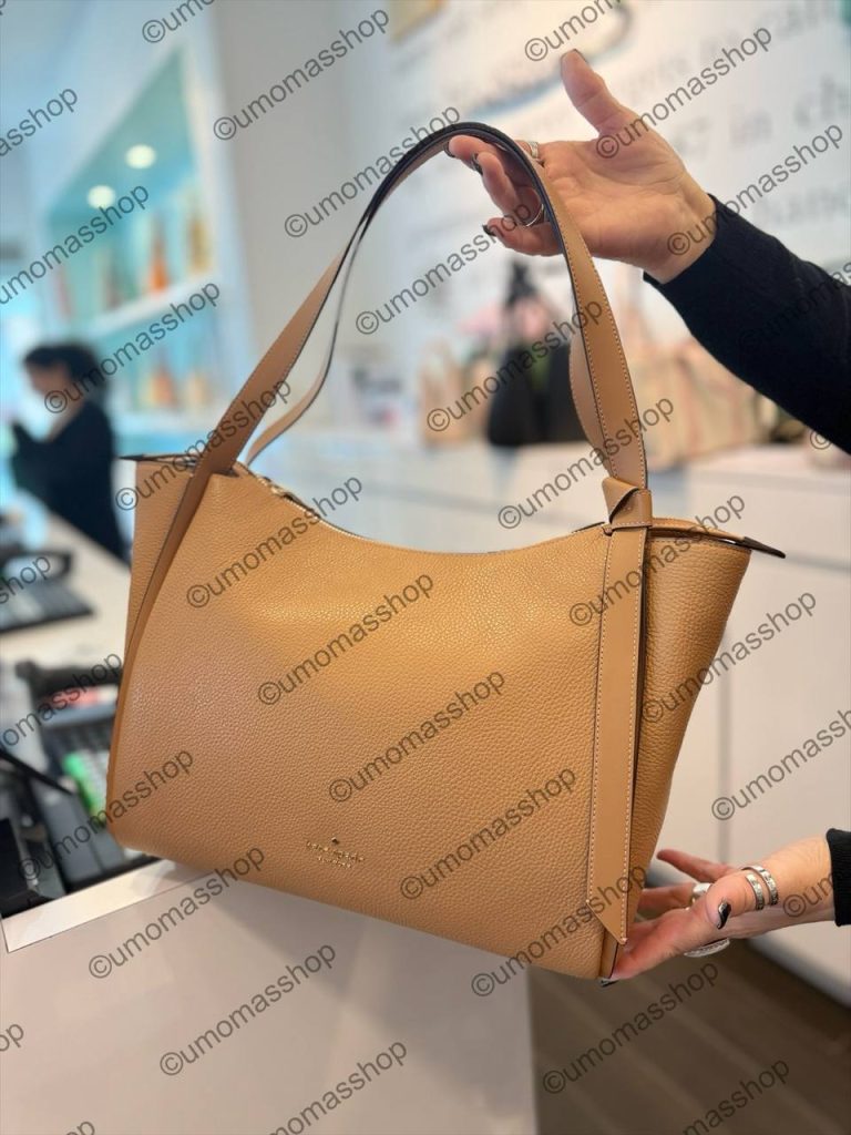 Photo 4947308773580147636 Y