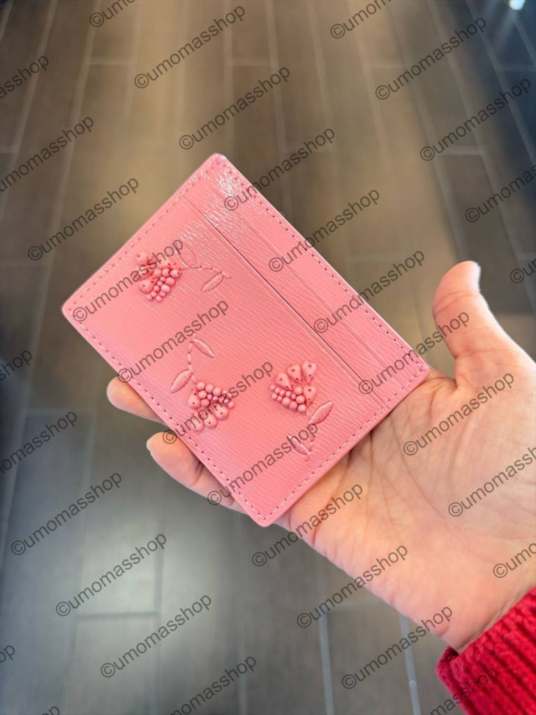 Photo 4967526352873524153 Y