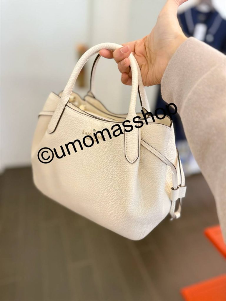 Photo 5015121256302447522 Y