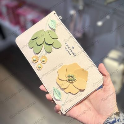 Photo 5053186086863047548 Y