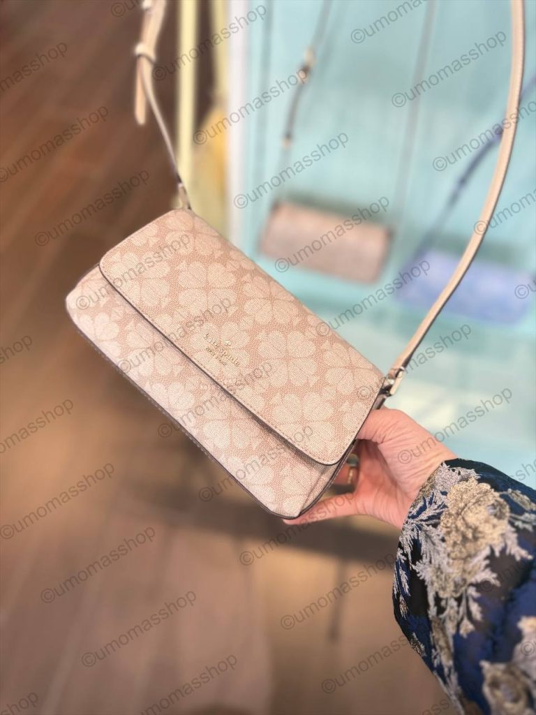 Photo 5053186086863047555 Y