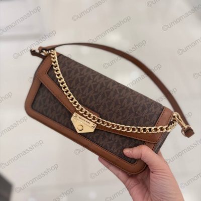 Photo 5068986966602353538 Y