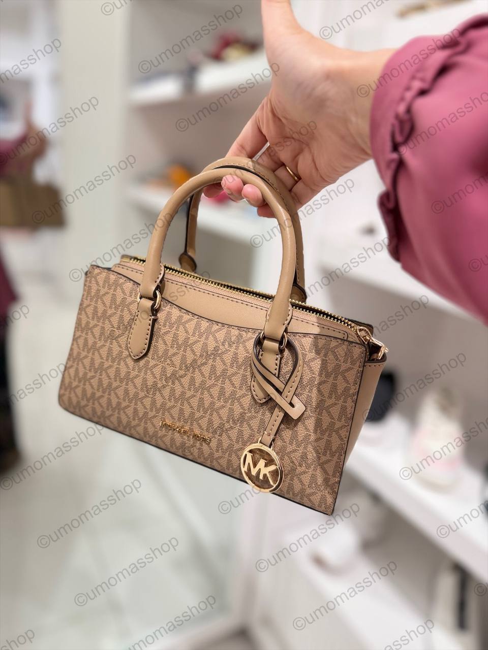 photo_5068986966602353542_y Photo 5068986966602353542 Y