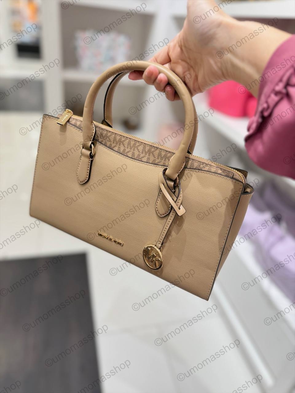 photo_5068986966602353546_y Photo 5068986966602353546 Y