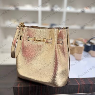 Photo 5073730143800462285 Y